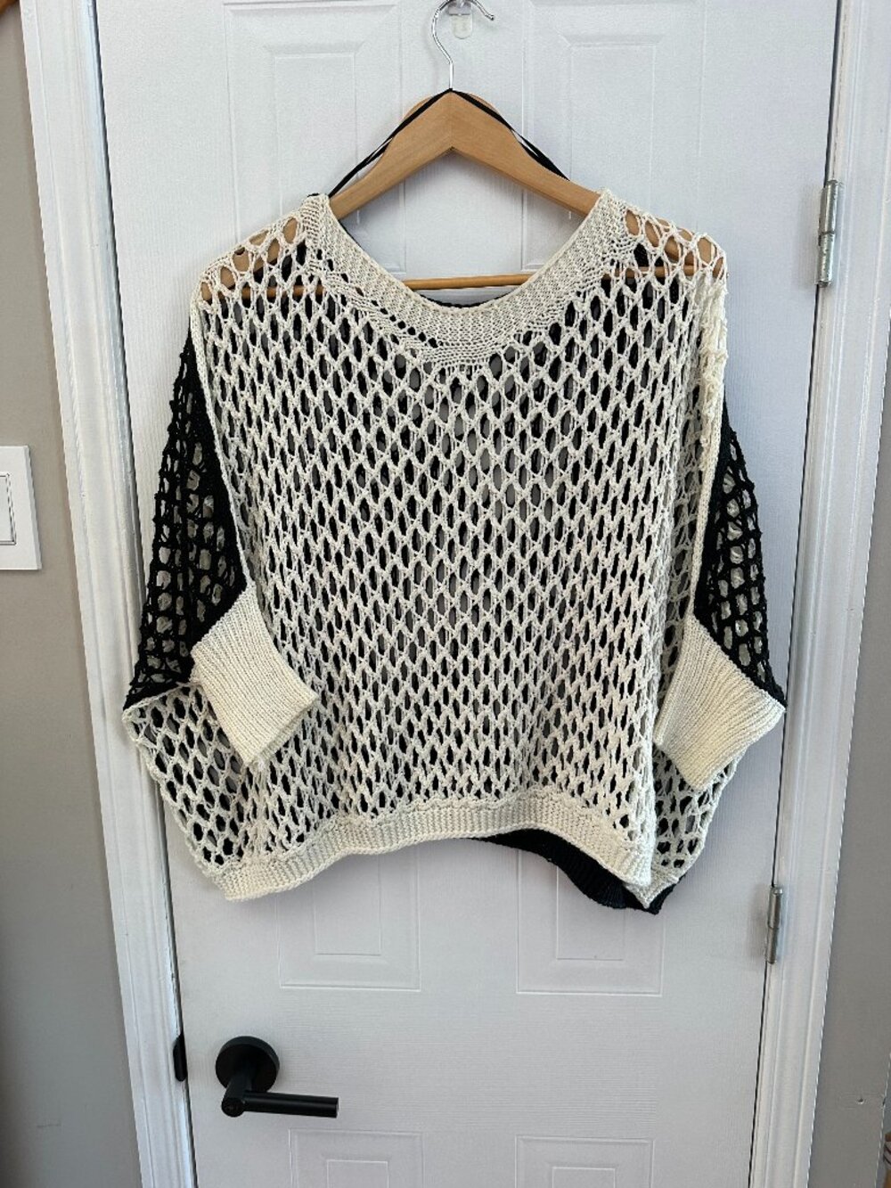 2Lot & Delicious Black Cream Crochet Open Knit Sweater S/M